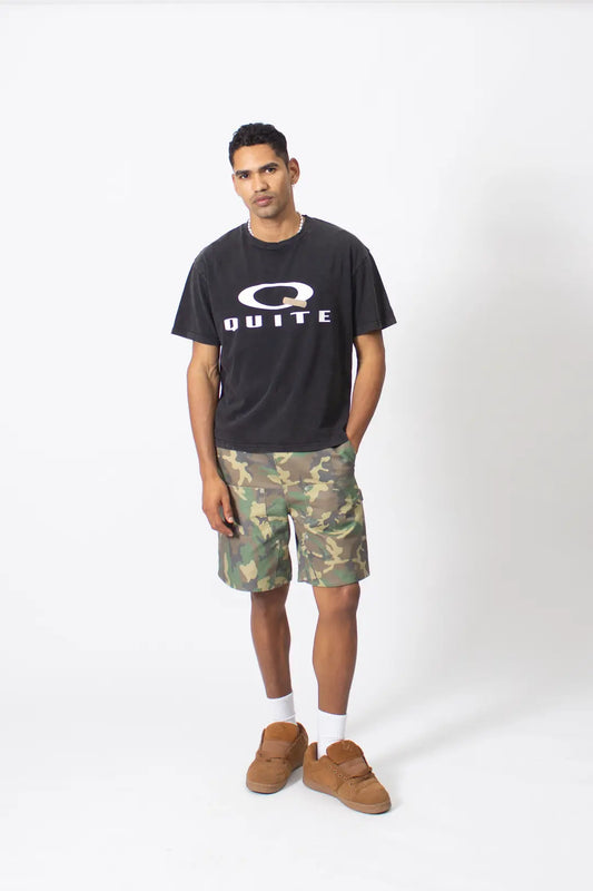 BLACK BOOTLEG LOGO TEE