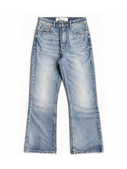 LIGHT WASH JEANS