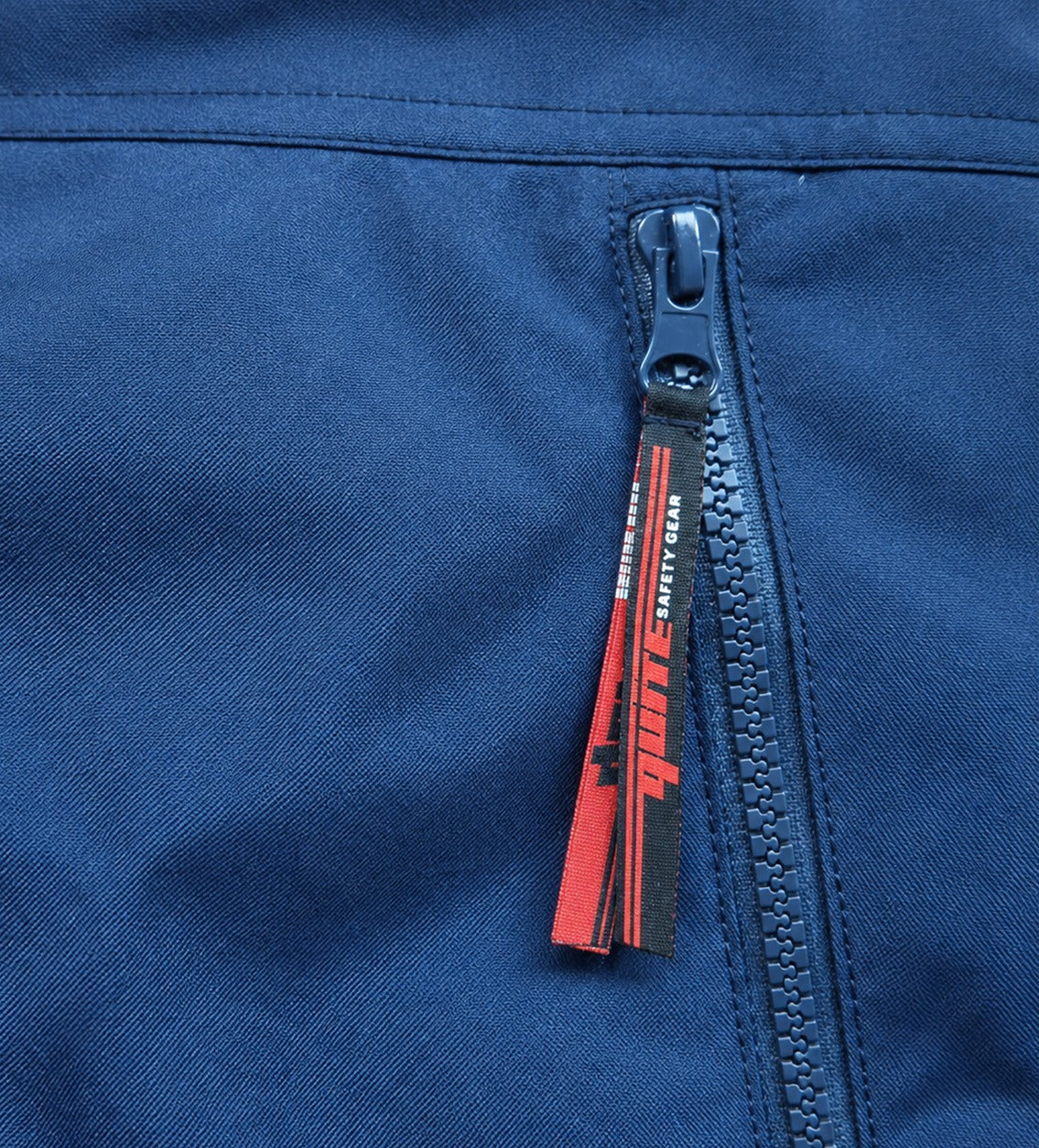 NAVY TECHNICAL JACKET