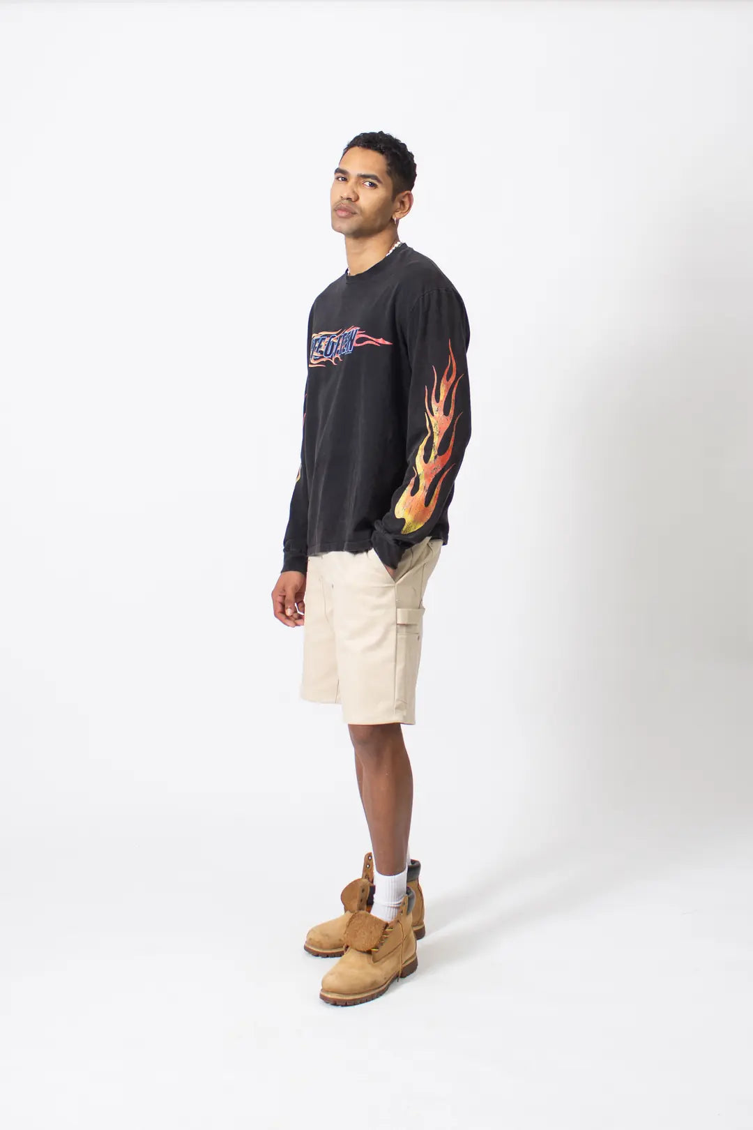 BLACK FLAME LOGO LONGSLEEVE