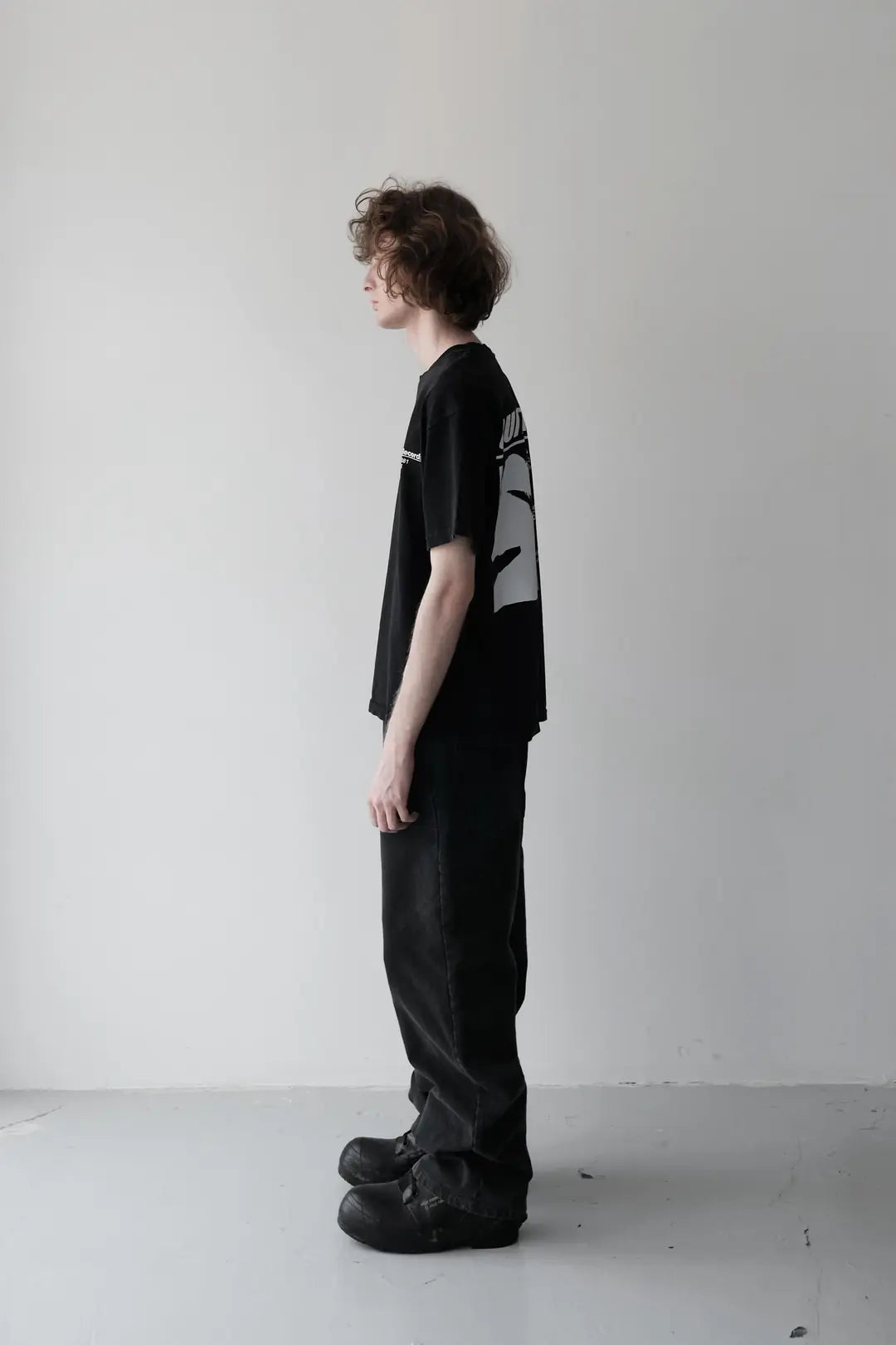 RECORDS TEE BLACK